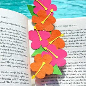 Make a Summer Floral Bookmark using this Hibiscus SVG file