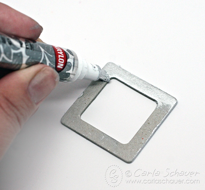 DIY Halloween potion bottle buckles tutorial from carlaschauer.com