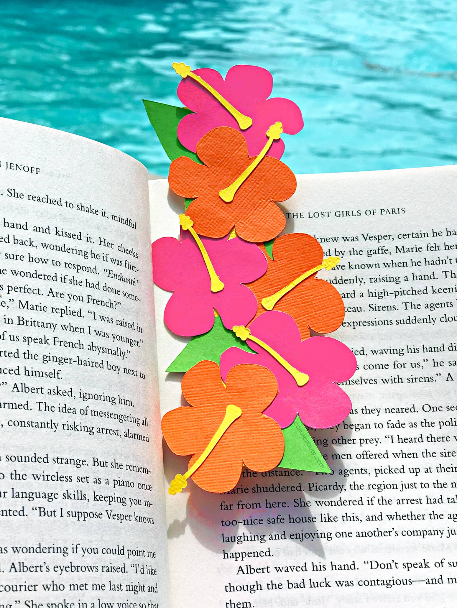 Make a Summer Floral Bookmark using this Hibiscus SVG file